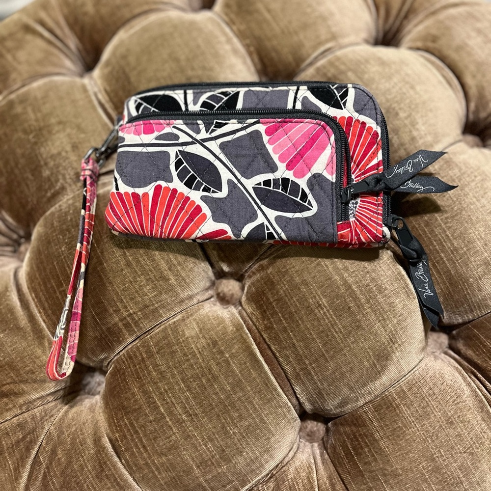 Travel clutch wallet